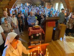 В кафедральном храме в честь преподобного Макария Алтайского в Горно-Алтайске прошел «Всероссийский молебен о Победе»