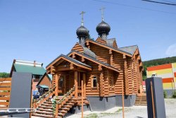 Вчера в Горно-Алтайске открыли храм Русской Православной Старообрядческой церкви во имя Смоленской иконы Божьей Матери «Одигитрии»
