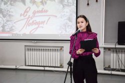 В Доме Дружбы народов состоялся просмотр-обсуждение фильма «Т-34», посвященный 79 годовщине Победы в Великой Отечественной войне.