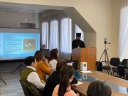 Фото 1 - Круглый стол на тему "Об эффективных практиках реализации общественных проектов, направленных на сохранение и развитие родных языков среди детей и молодежи"
