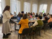 Фото 7 - Круглый стол на тему "Об эффективных практиках реализации общественных проектов, направленных на сохранение и развитие родных языков среди детей и молодежи"