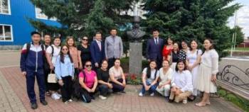 В Горно-Алтайске почтили память поэта Александра Пушкина